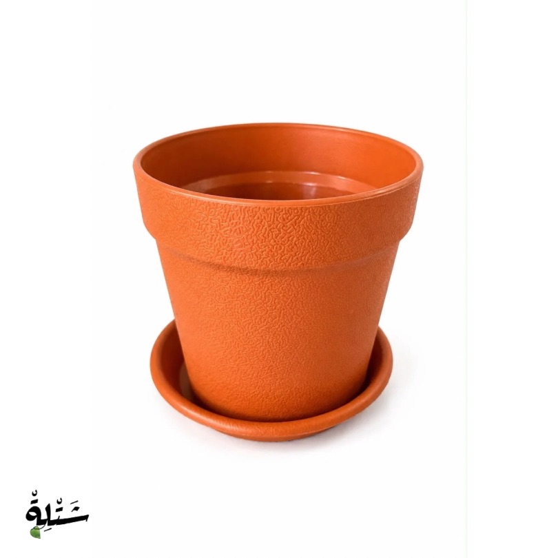 قوار بلاستيك مع صحن